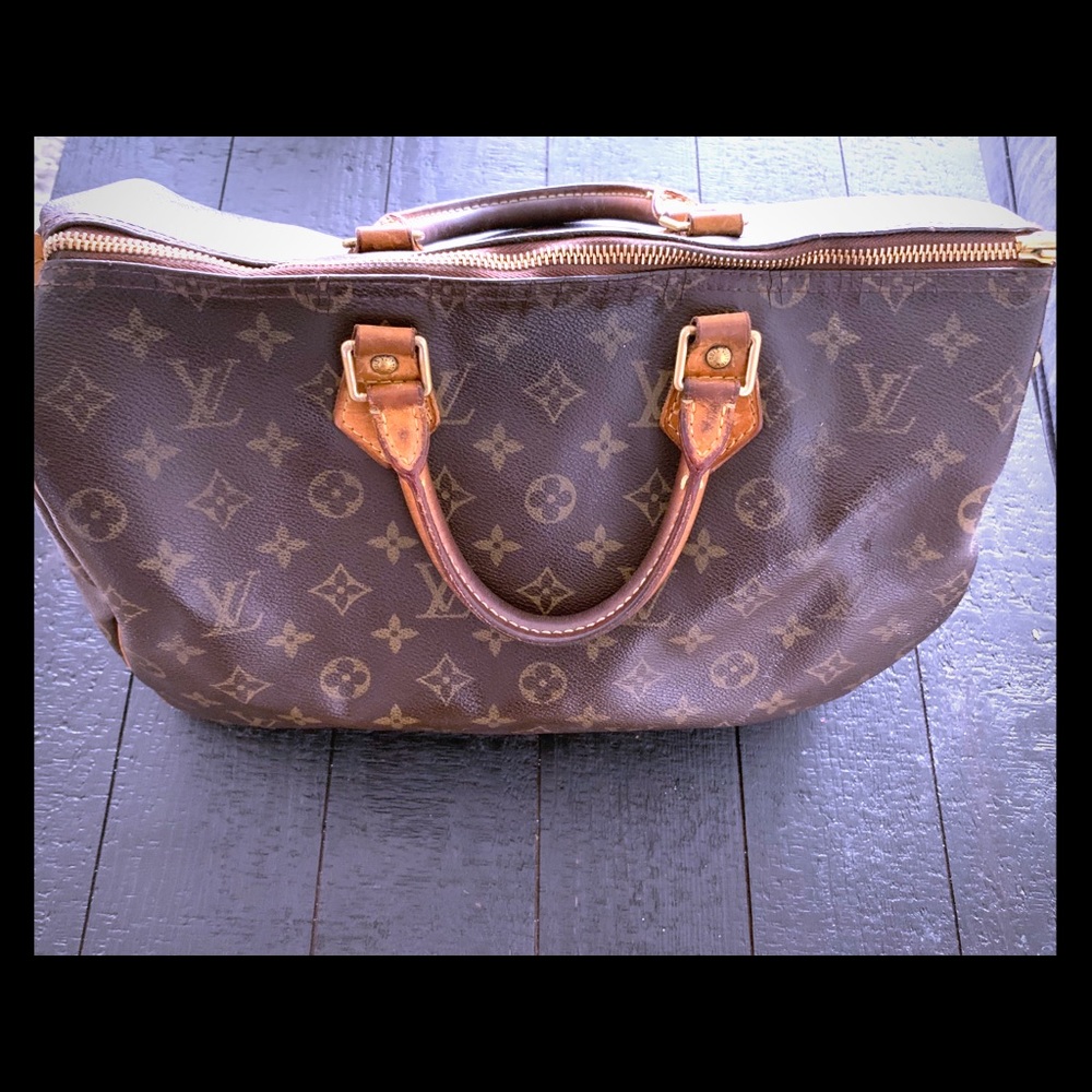 LOUIS VUITTON SPEEDY 35 AUTHENTIC